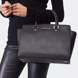 Michael Kors Selma Leather Bag in Black